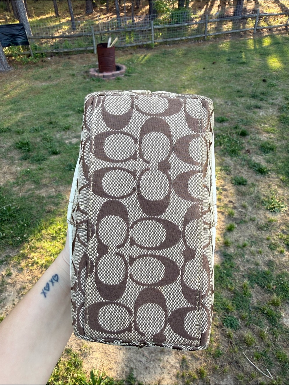 Coach Signature Demi - Picture 5 of 7